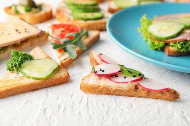 Masada sebzeli ekmek