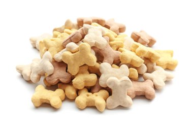 beyaz zemin üzerine kuru evde beslenen hayvan yiyecek