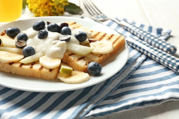 Tasty Sweet Toasts Cream Fruits Blueberry Plate — Stock Photo, Image