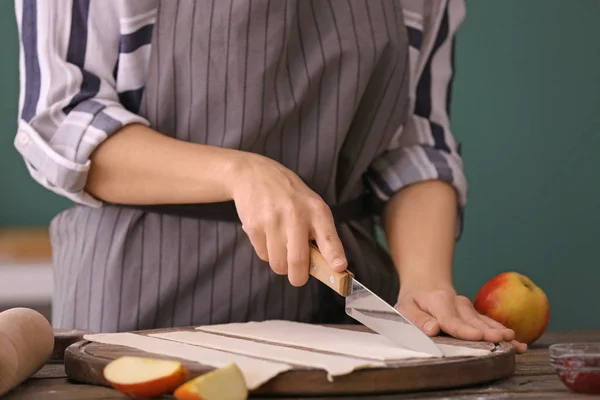Woman Cutting Dough Kitchen — Stock Photo, Image