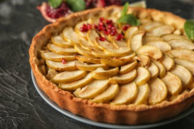 Tablo, closeup lezzetli ev yapımı elma pasta