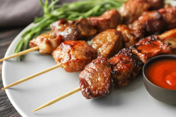 Barbecue Skewers Juicy Meat Sauce Plate Closeup — Stock Photo, Image