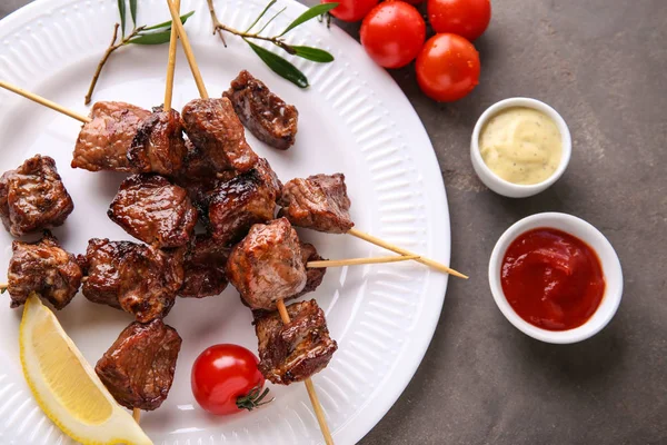 Plate Juicy Meat Barbecue Skewers Sauces Table — Stock Photo, Image