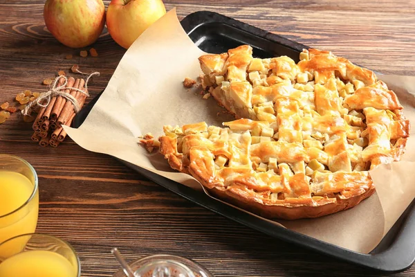 Baking Tray Tasty Homemade Apple Pie Wooden Table — Stock Photo, Image