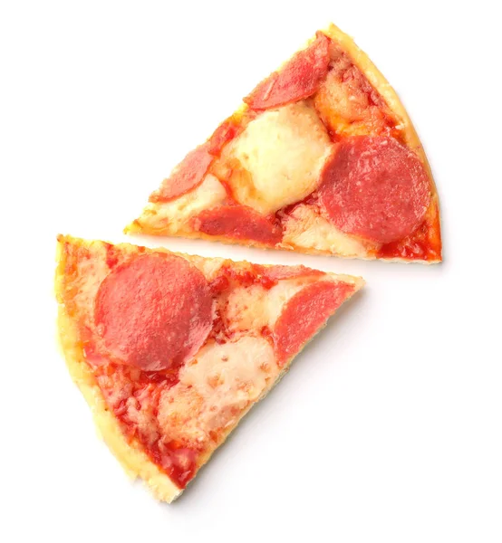 Bitar Pepperoni Pizza Vit Bakgrund — Stockfoto