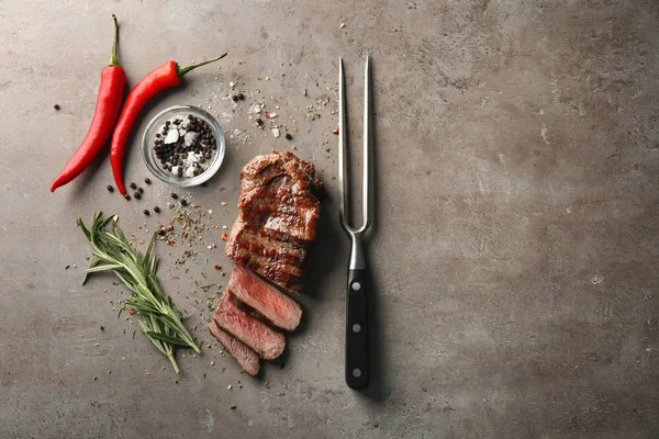 Composition Tasty Grilled Steak Grey Background — Stock Photo, Image