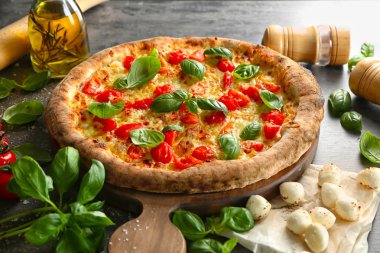 Masada lezzetli pizza