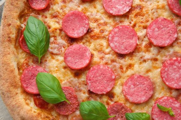 Delicious Pizza Salami Closeup — Stock Photo, Image