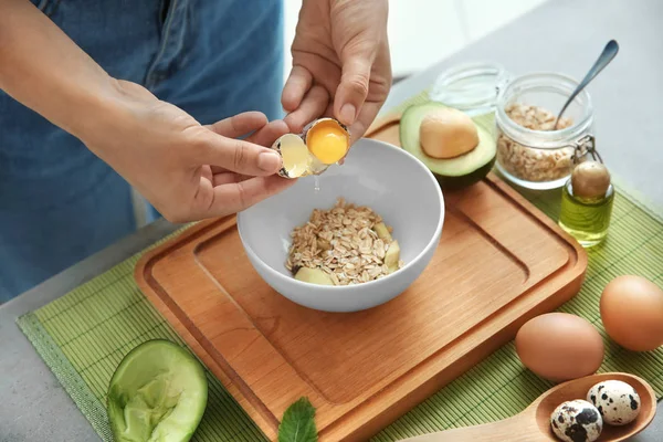 Young Woman Making Nourishing Mask Avocado Table — Stock Photo, Image