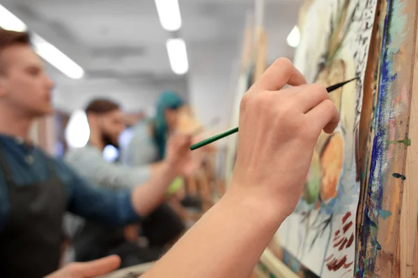 Estudiantes Arte Pintando Taller —  Fotos de Stock