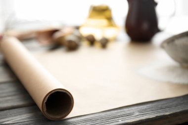 Parşömen mutfak masasında. Ekmek Atölyesi