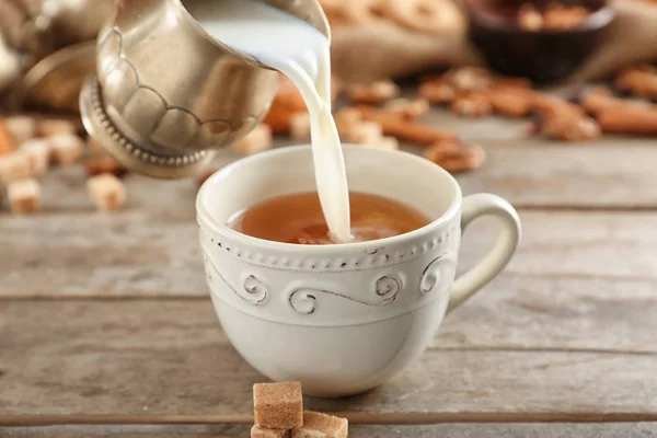 Adding Milk Delicious Tea Table — Stock Photo, Image