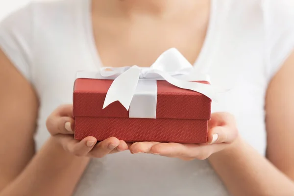 Beautiful Young Woman Gift Box Closeup — Stock Photo, Image