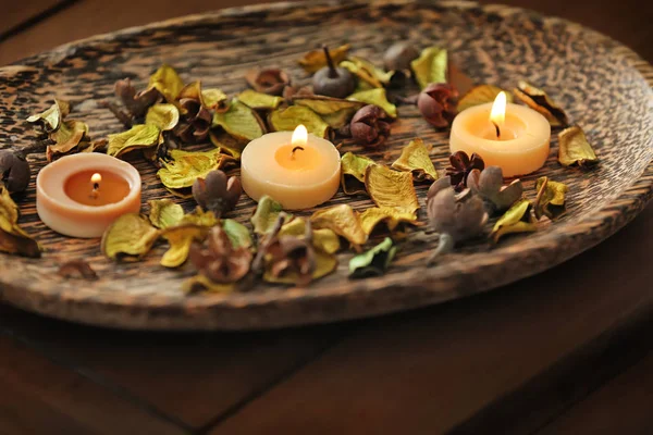 살롱에서 테이블에 촛불을 레코딩 — 스톡 사진