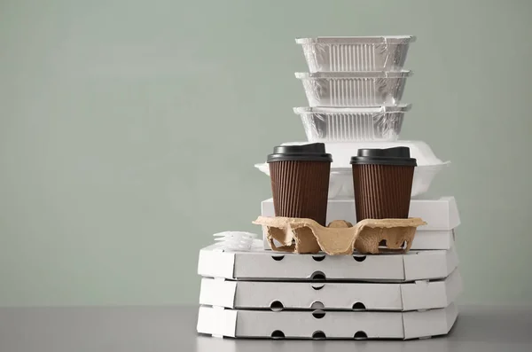 Different Packages Carton Cups Table Color Background Food Delivery Service — Stock Photo, Image