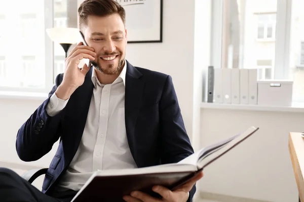 Businessman Talking Phone While Working Office — Stock Photo, Image