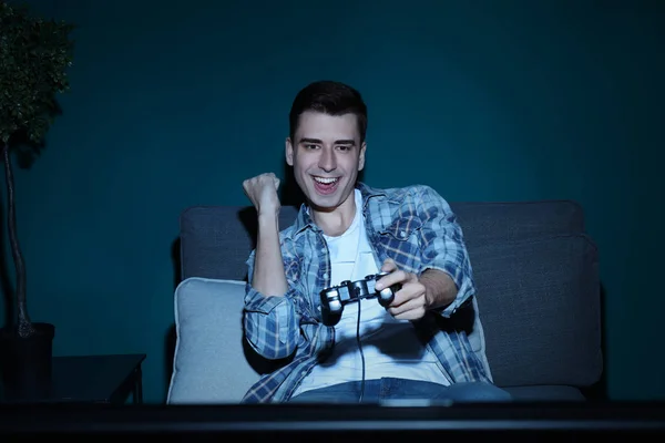 Young Man Playing Video Game Home Evening — Stock Photo, Image