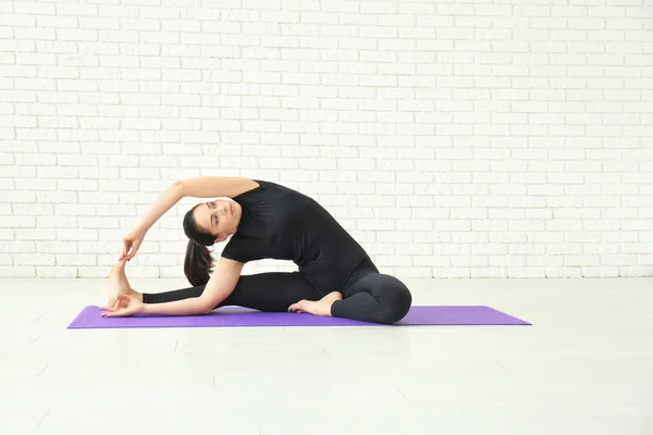 Young Woman Practicing Yoga Indoors — Stock Photo, Image