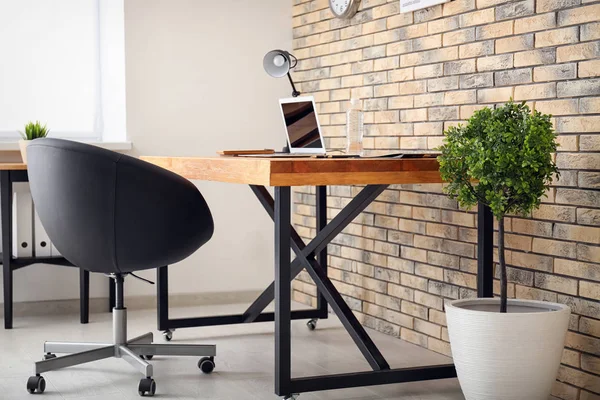 Wooden Table Laptop Office — Stock Photo, Image