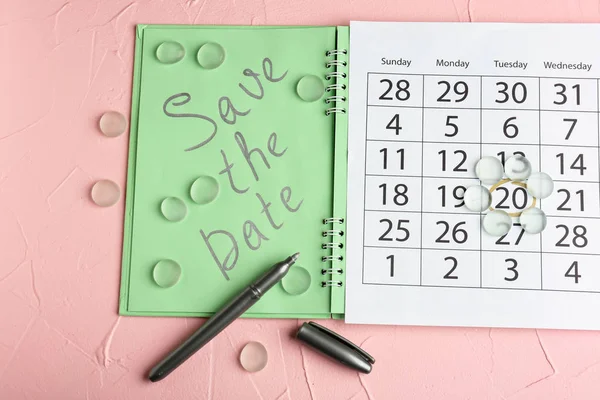 Календарь Текстом Сохранить Дату Цветном Фоне — стоковое фото