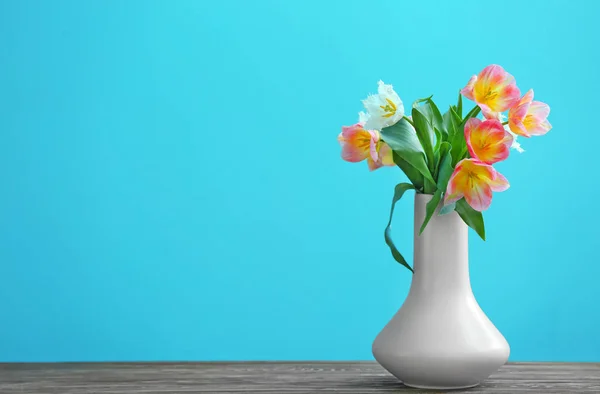 Vase Beautiful Tulips Wooden Table Color Background — Stock Photo, Image