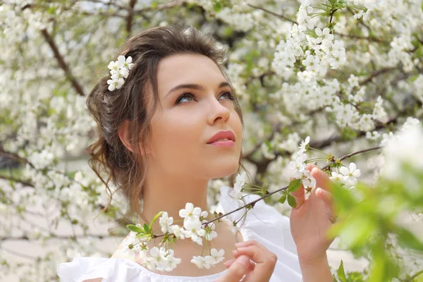 Beautiful Young Woman Blossoming Tree Spring Day — Stock Photo, Image