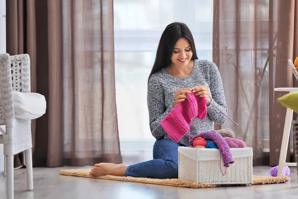 Young Woman Sitting Floor Knitting Warm Sweater Indoors — Stock Photo, Image