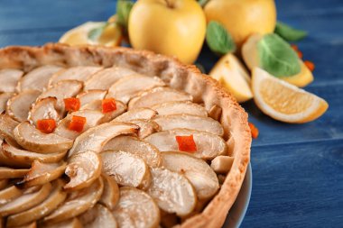 Tablo, closeup lezzetli ev yapımı elma pasta