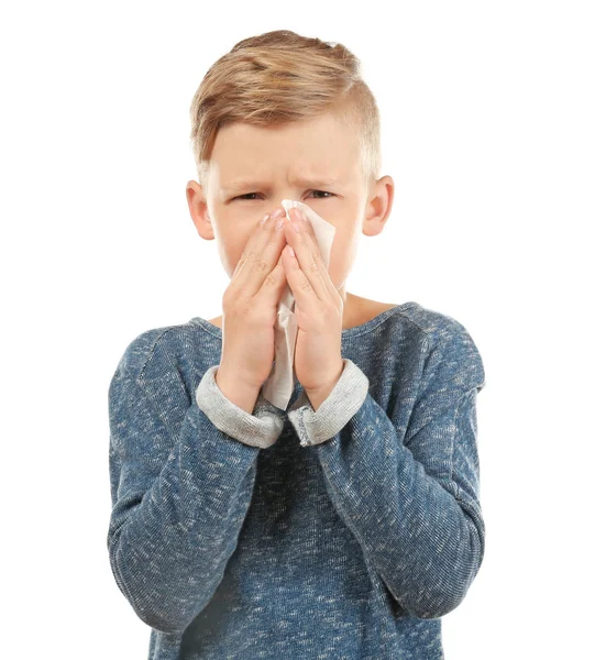 Ragazzino Con Tergicristallo Nasale Sfondo Bianco Concetto Allergia — Foto Stock