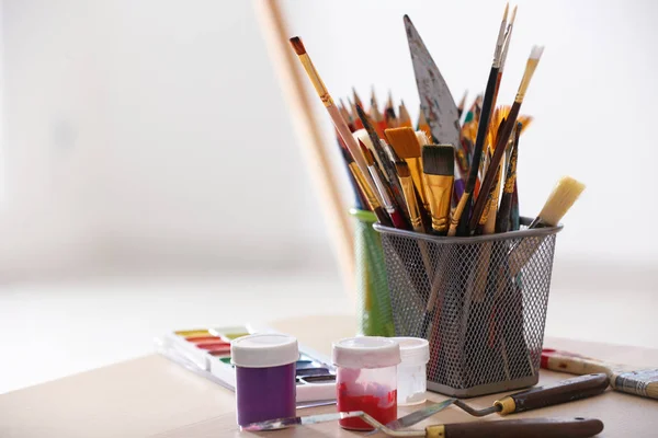 Artist Paints Tools Table — Stock Photo, Image
