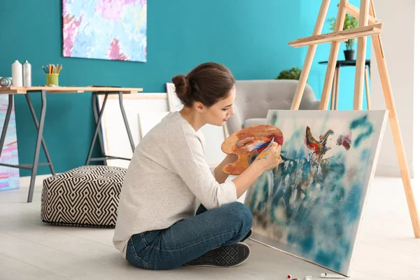 Pintura Artista Femenina Taller — Foto de Stock