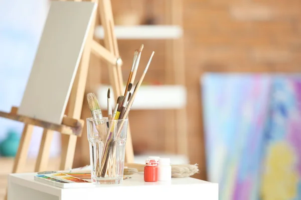 Table Paints Brushes Artist Workshop — Stock Photo, Image