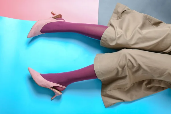 Gambe Giovane Donna Calzamaglia Pantaloni Sfondo Colori — Foto Stock