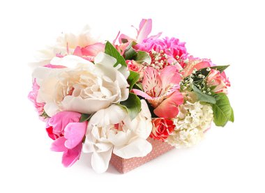 Beyaz zemin üzerine güzel çiçekler ile kutu