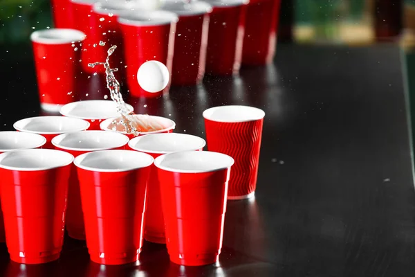 Copas Bola Plástico Para Cerveza Pong Juego Mesa — Foto de Stock