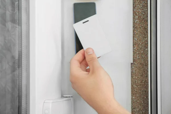 Man Opening Door Security Card Outdoors — Stock Photo, Image
