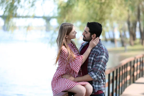 Happy Young Couple River Park Spring Day — Stock Photo, Image