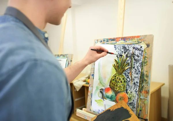 Young Art Student Painting Workshop — Stock Photo, Image