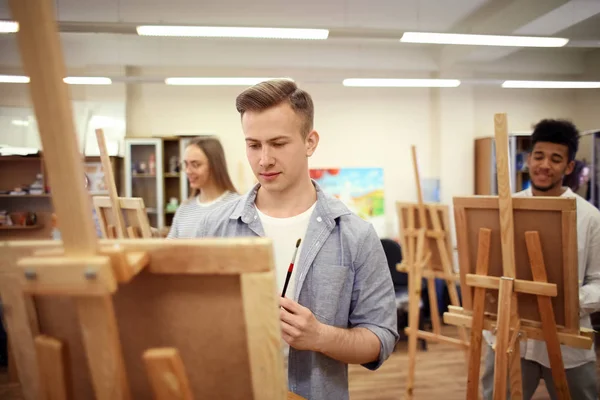 Estudiantes Arte Pintando Taller — Foto de Stock