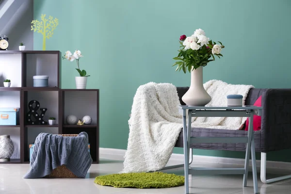 Vase Beautiful Blooming Flowers Table Indoors — Stock Photo, Image