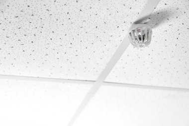 Tavanda duman dedektörü