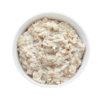 Beyaz arka plan üzerinde kase lezzetli yulaf ezmesi