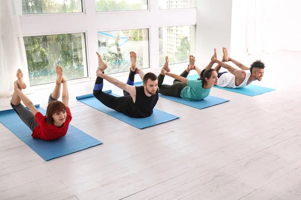 Group Sporty People Practicing Yoga Indoors — Stock Photo, Image