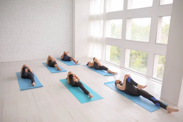 Group Sporty People Practicing Yoga Indoors — Stock Photo, Image