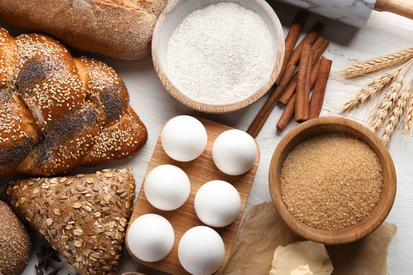 Productos Panadería Con Ingredientes Sobre Fondo Madera — Foto de Stock