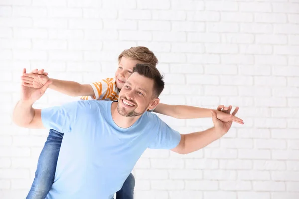 Little Boy His Dad Light Background — Stock Photo, Image