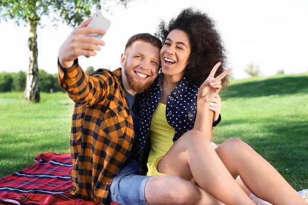 Young Loving Interracial Couple Taking Selfie Outdoors Spring Day — Stock Photo, Image