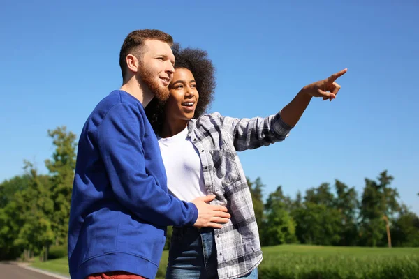 Young Loving Interracial Couple Outdoors Spring Day — Stock Photo, Image