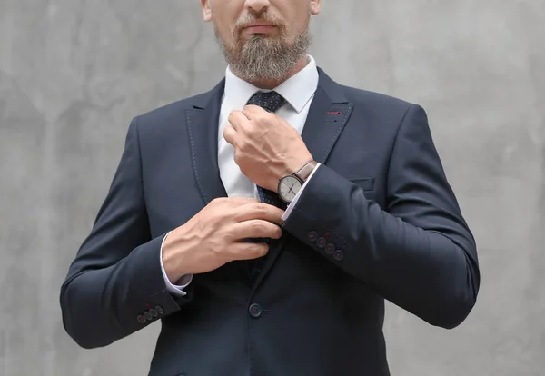 Handsome Mature Man Elegant Suit Grey Background — Stock Photo, Image