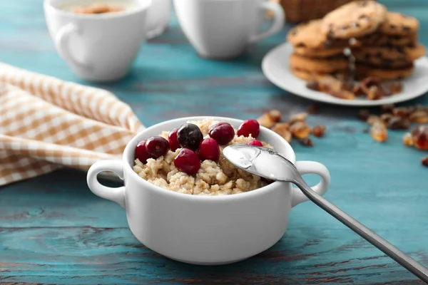 Farine Avoine Savoureuse Aux Cerises Casserole Sur Table — Photo